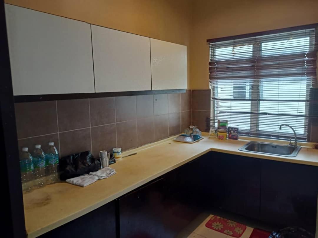 Zous Homestay 万津 外观 照片